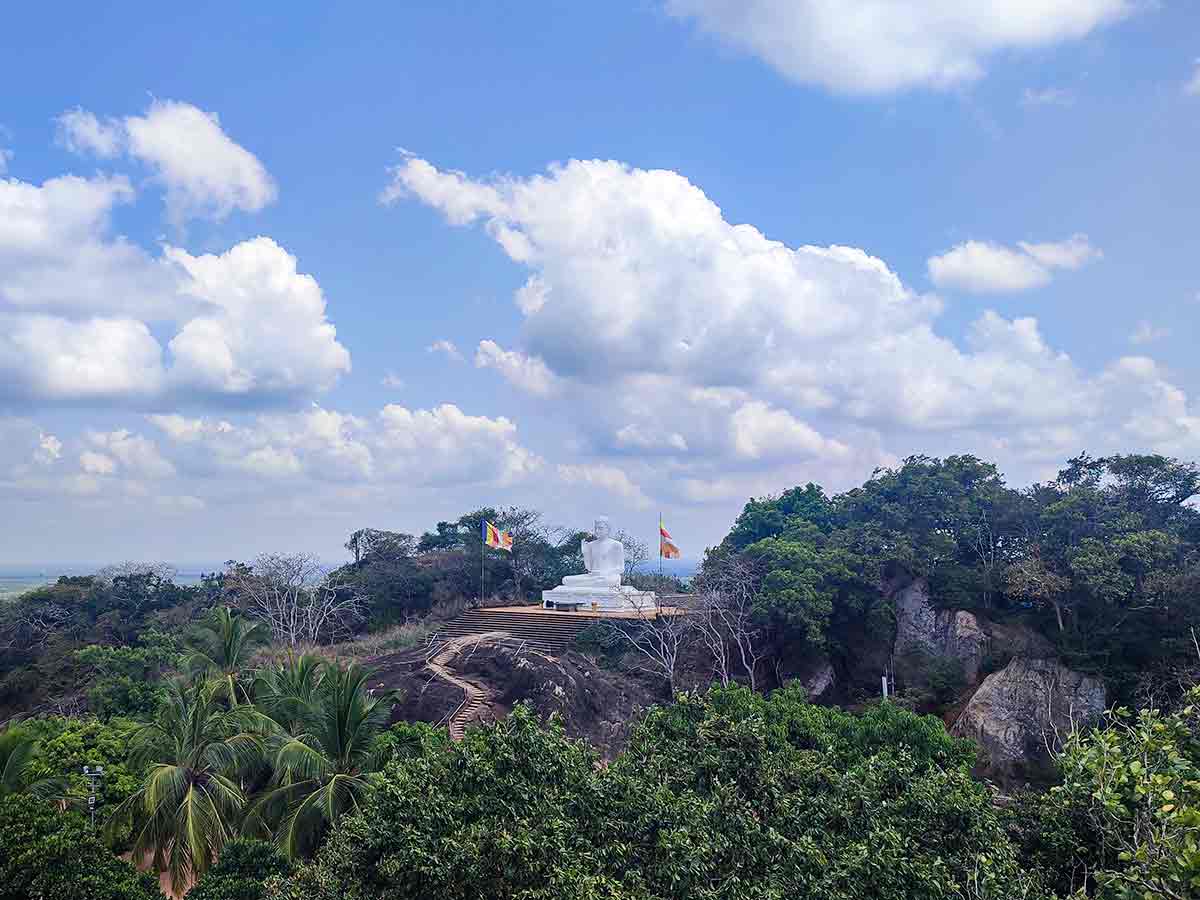 Kantaka Cetiya ancient stupa at Mihintale